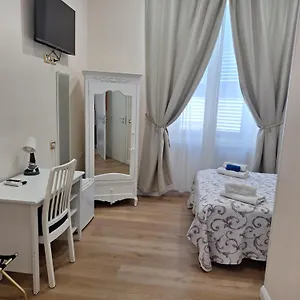 Evergreen 5*, Roma Italia